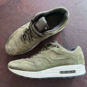 Nike Air Max 1 Premium (875844-301) Olive Green Suede Men's Sneakers Size 11